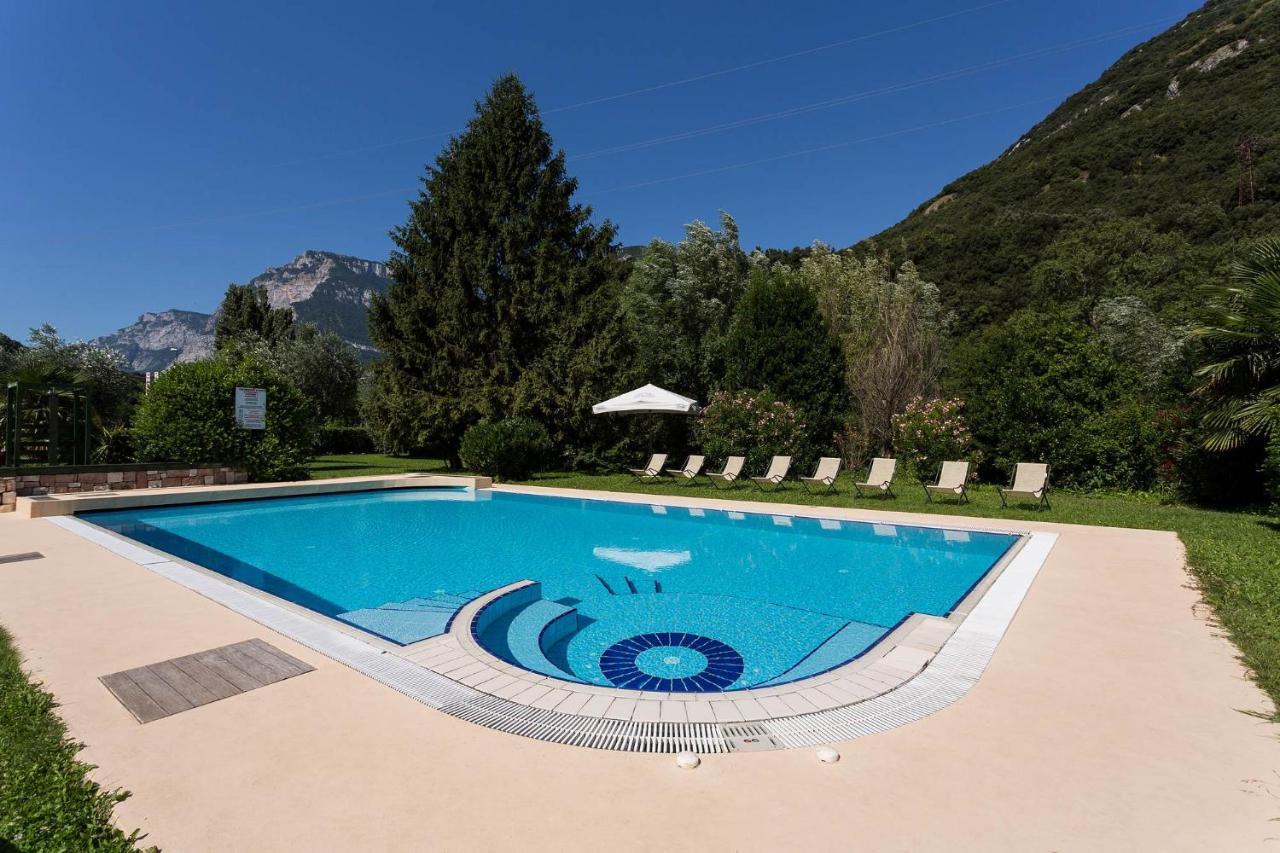 Hotel Due Laghi Padergnone Dış mekan fotoğraf