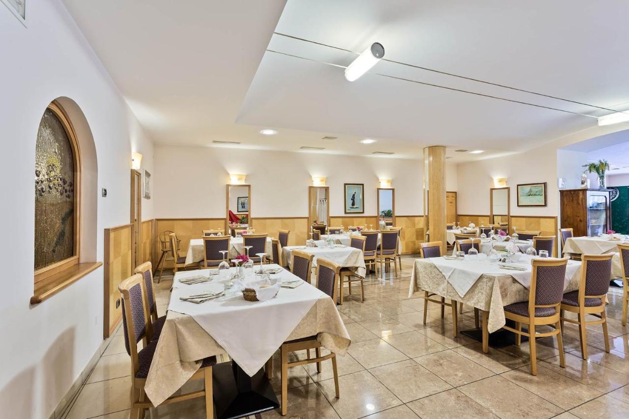 Hotel Due Laghi Padergnone Dış mekan fotoğraf
