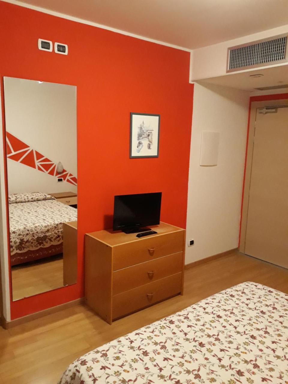 Hotel Due Laghi Padergnone Dış mekan fotoğraf