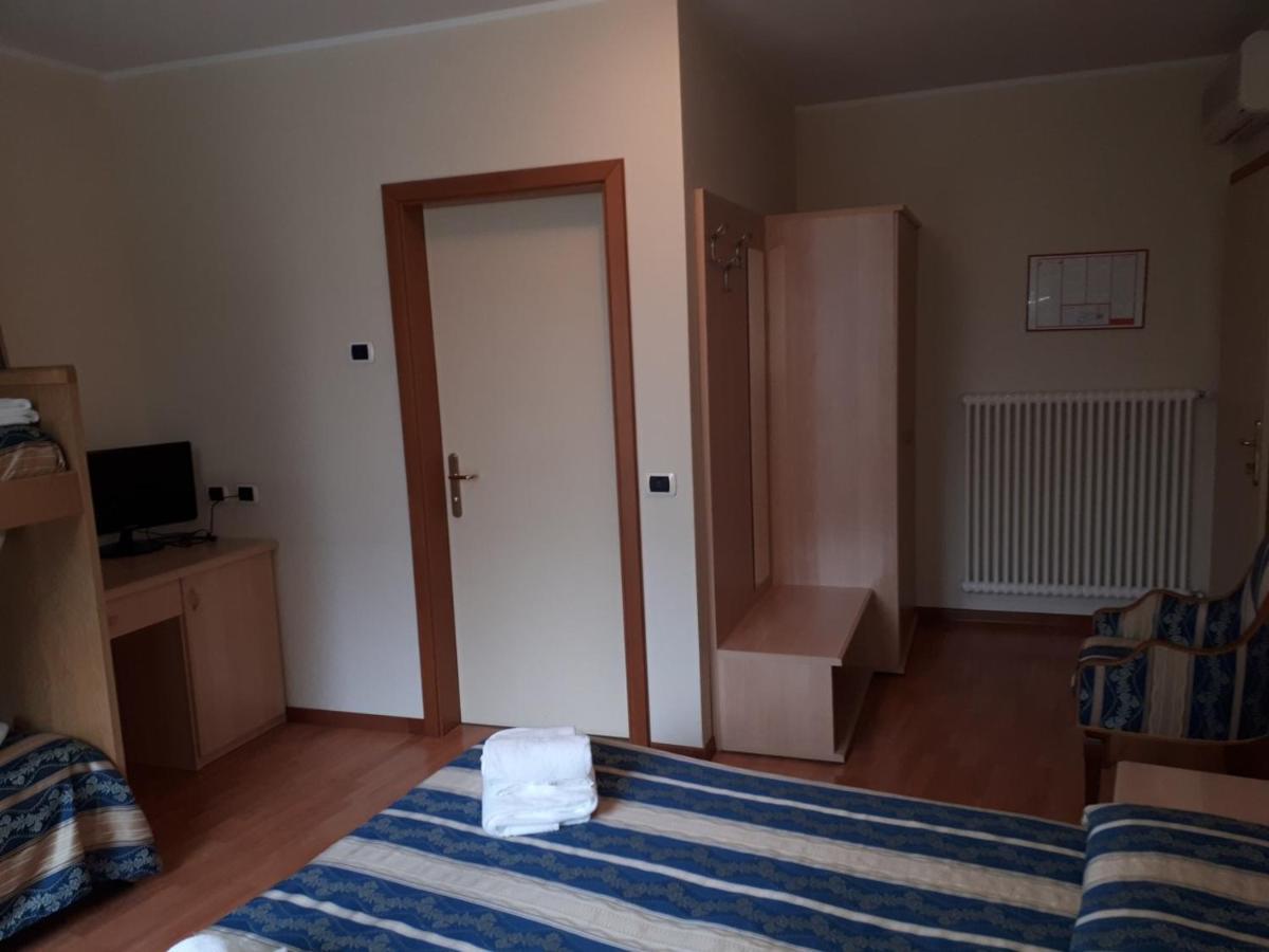 Hotel Due Laghi Padergnone Dış mekan fotoğraf